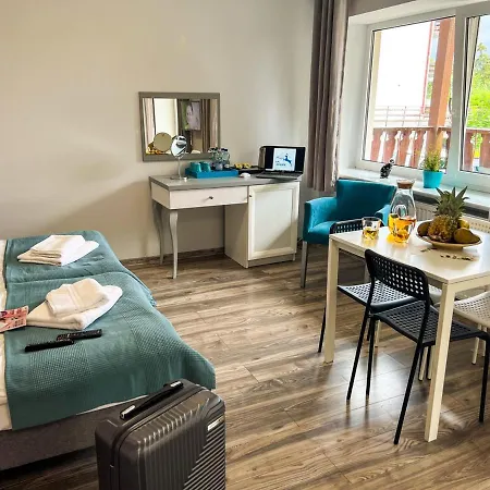 Willa Sonata - Apartamenty & Balia - Szklarska Poreba Bed & Breakfast 4*