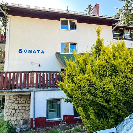 Sonata - & Balia - 住宿加早餐酒店 斯克拉斯卡波伦巴